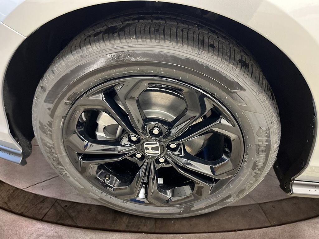 2025 Honda Accord SE - Photo 10