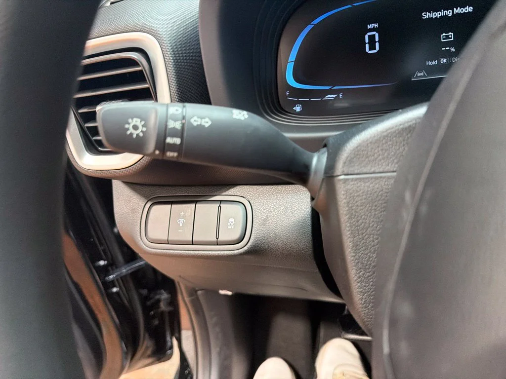 New 2026 Onyx Black Hyundai SE image 31