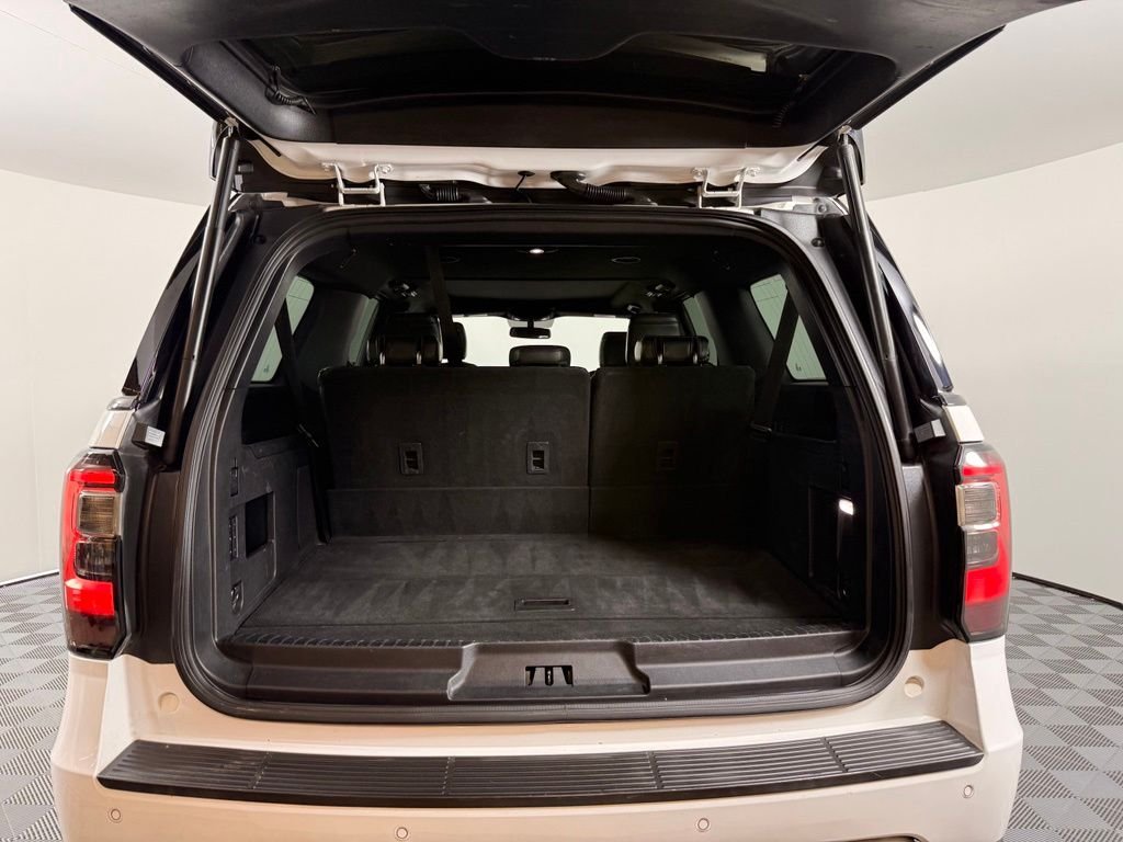 Used 2019 White Ford Limited image 13