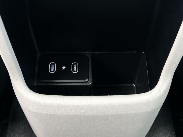 New 2026 Gray Hyundai SE FWD image 31