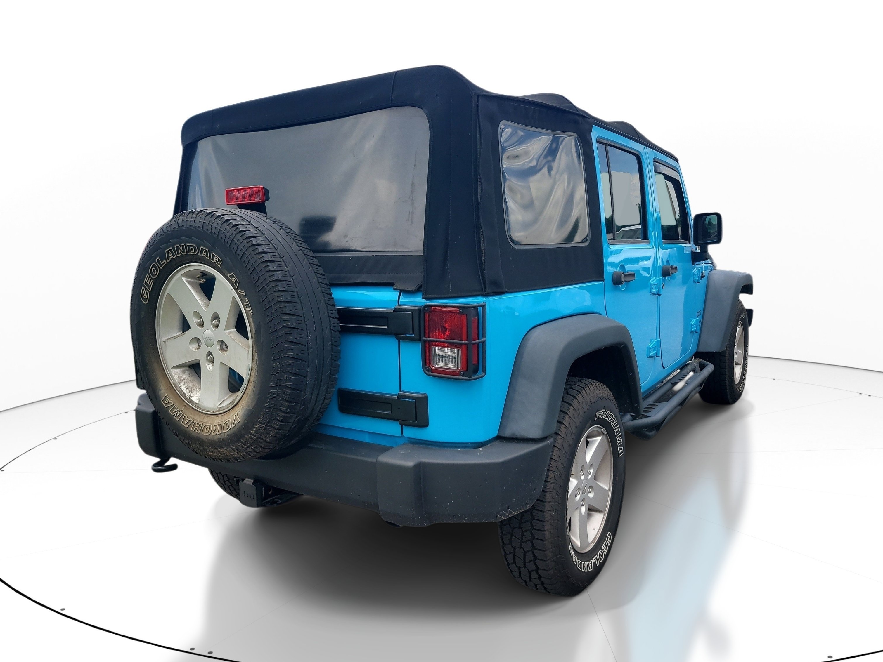 Used 2017 Chief Clearcoat Jeep Sport image 4