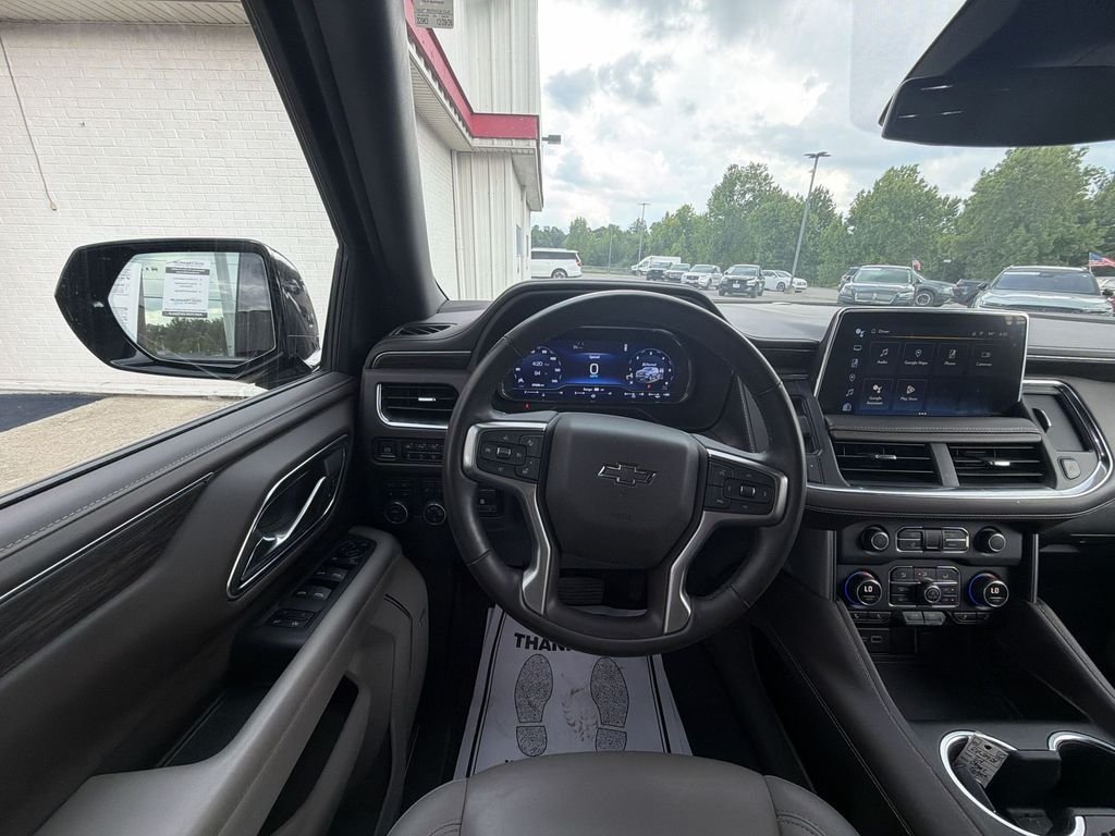 Used 2024 Gray Chevrolet Z71 image 14