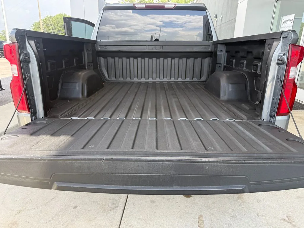 Used 2021 Gray Chevrolet Custom image 38