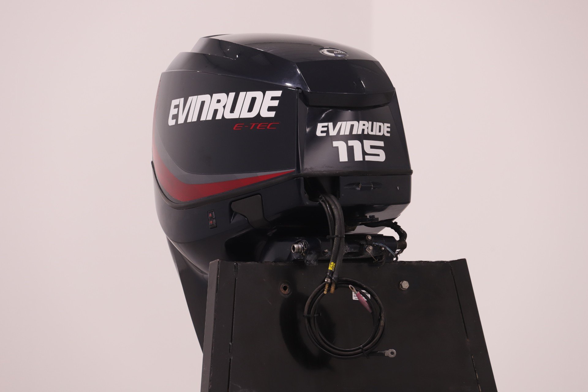 Used 2014  Evinrude  image 9