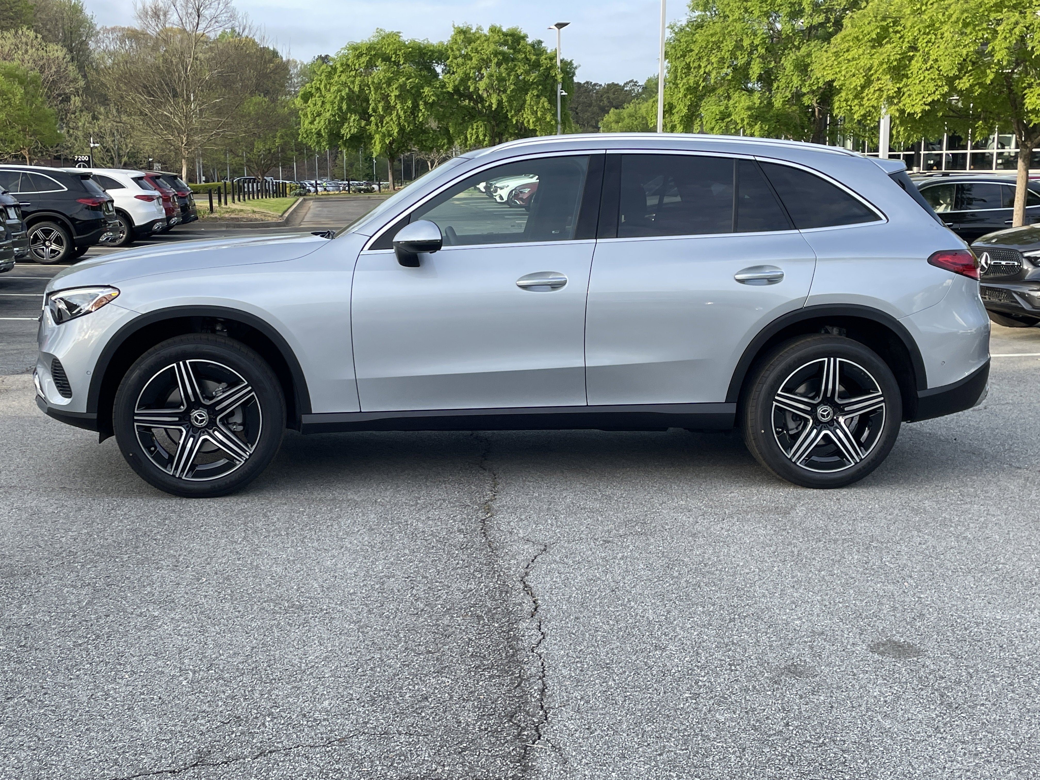 New 2026 Cirrus Silver Metallic Mercedes-Benz GLC 300 SUV image 14