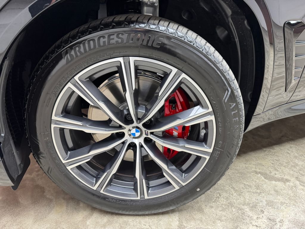 New 2026 Black BMW xDrive40i image 27