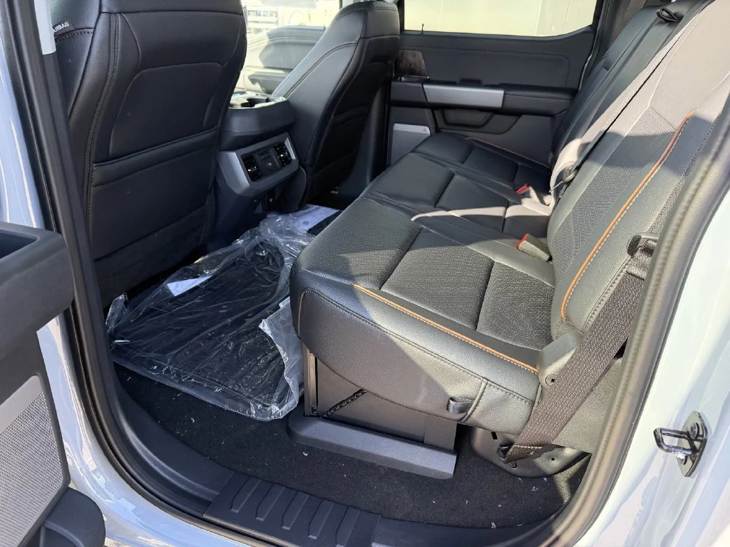 New 2026 Glacier Gray Metallic Tri-Coat Ford F-250® Lariat® image 16