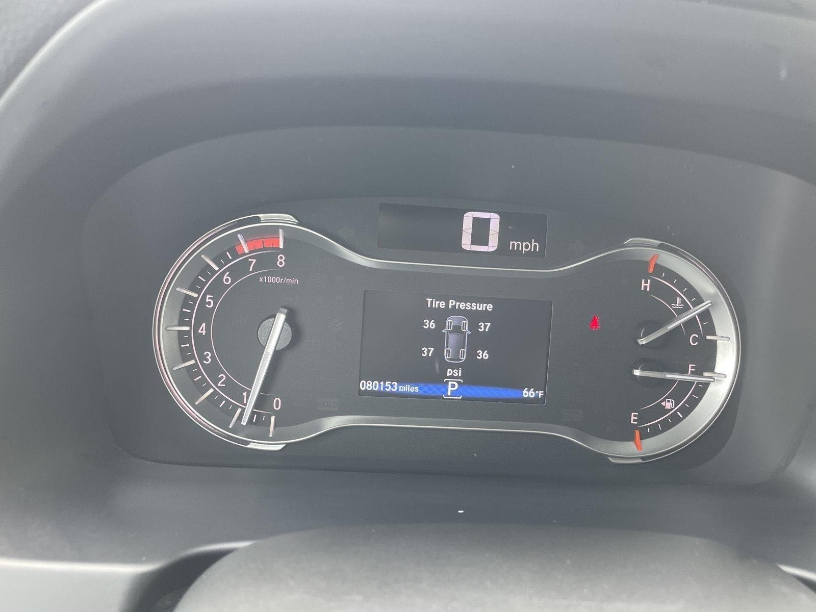 Used 2018 Honda Pilot Touring with VIN 5FNYF6H95JB011487 for sale in Kansas City
