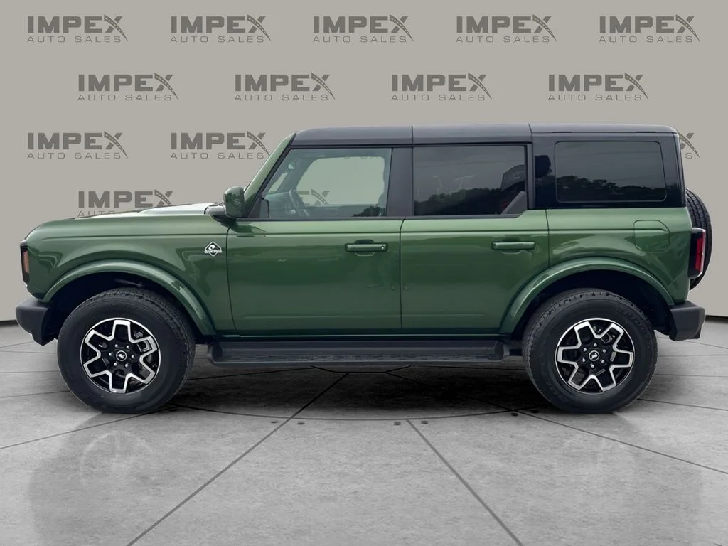 Used 2025 Green Ford Outer Banks image 2