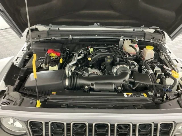 Used 2023 Silver Jeep Mojave image 30