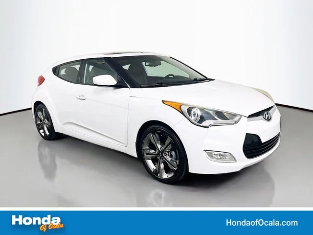 2016 Hyundai Veloster FWD photo