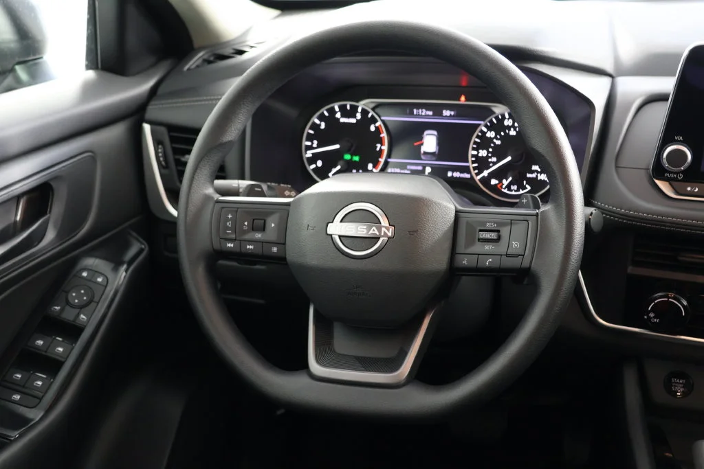 Used 2026 Glacier White Nissan S image 10