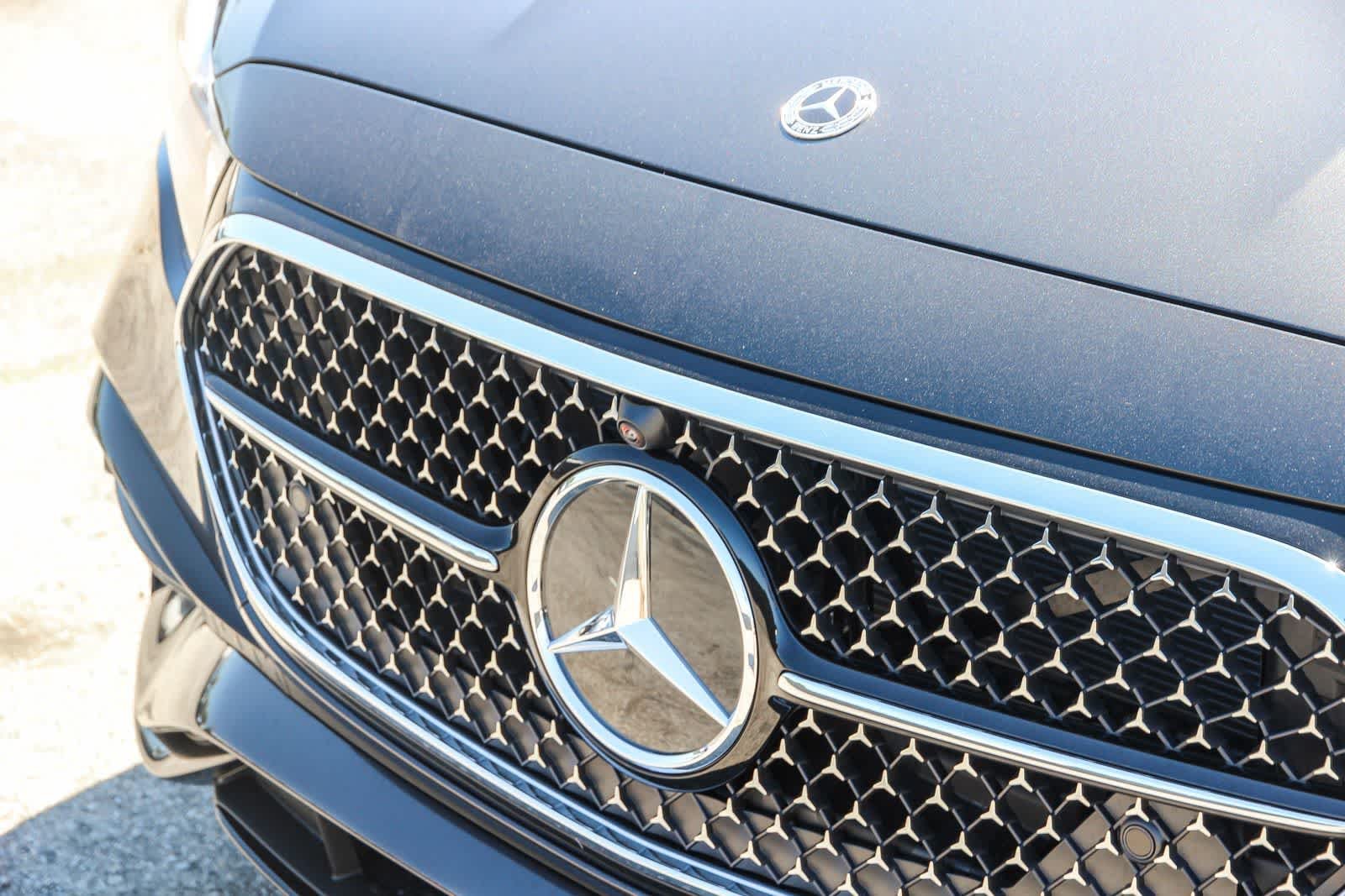 New 2026 Graphite Grey Metallic Mercedes-Benz E 350 image 9