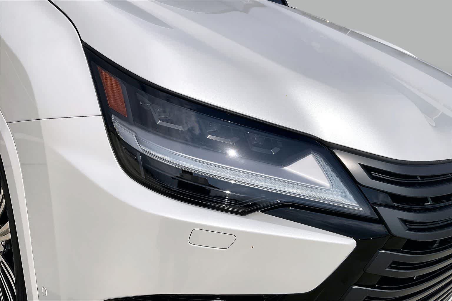 New 2026 Eminent White Pearl Lexus LUXURY image 19