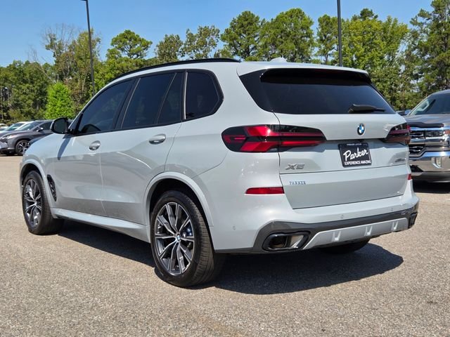 Used 2024 Gray BMW xDrive40i image 3