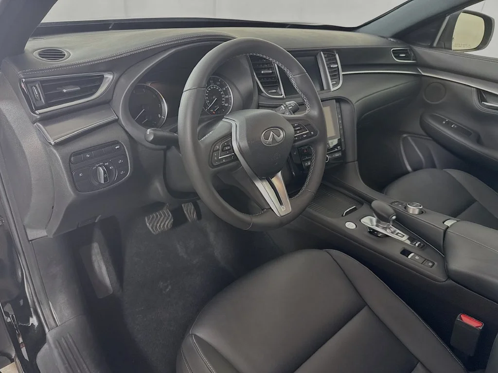 Certified Used 2022 Black INFINITI LUXE image 11