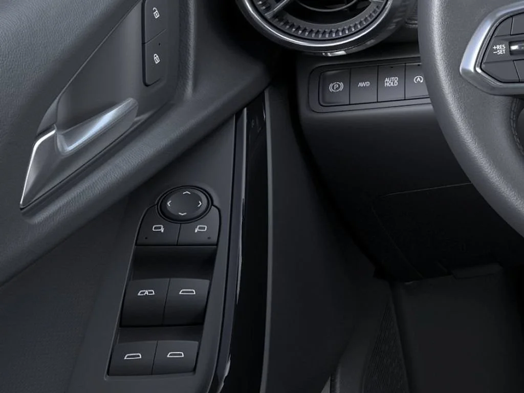2027 Chevrolet Equinox LT - Photo 22