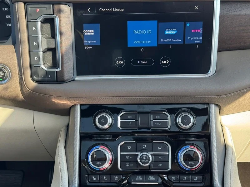 Used 2021 Beige Pearl Metallic GMC Denali image 14