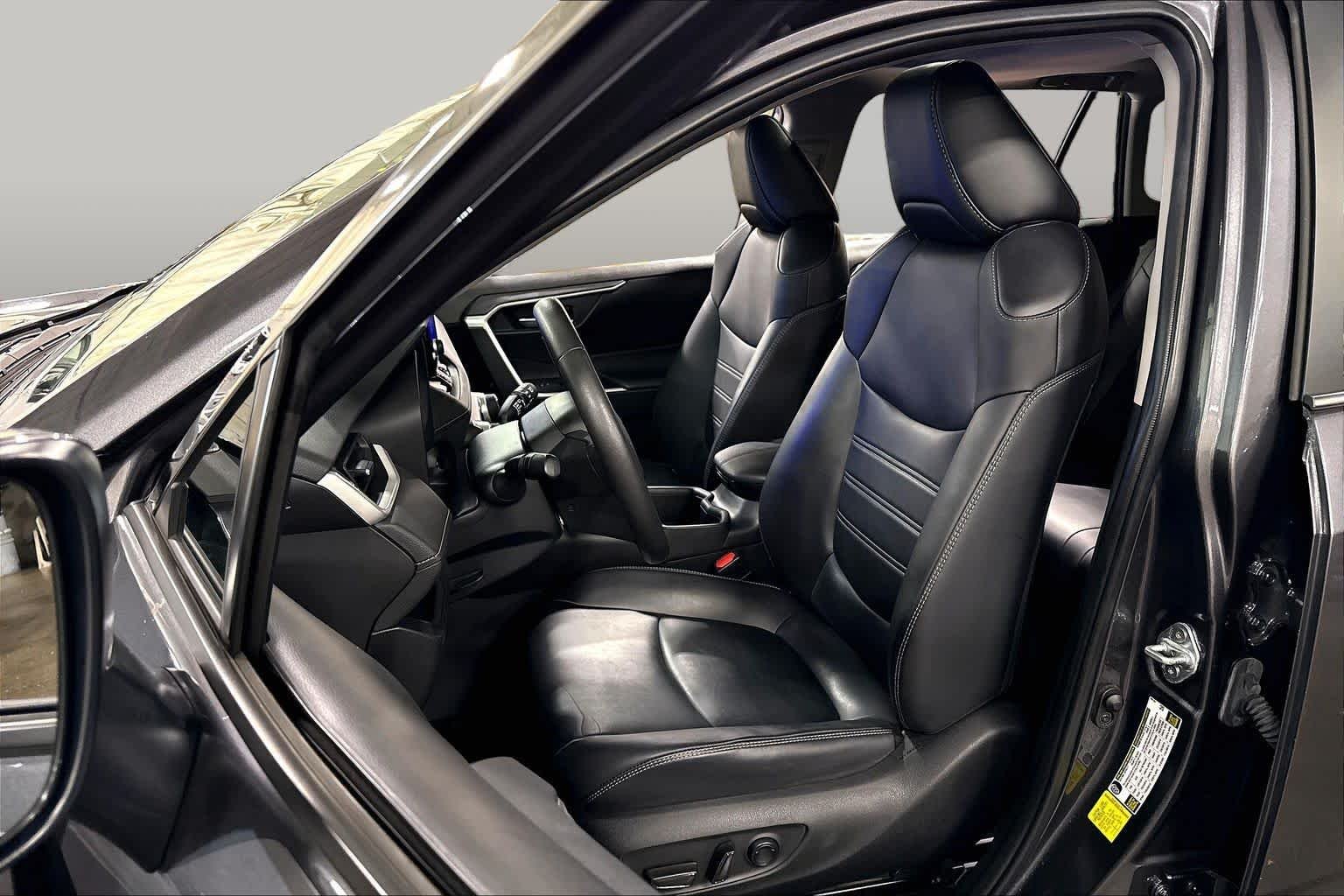 Used 2024 Magnetic Gray Metallic Toyota XLE Premium image 8