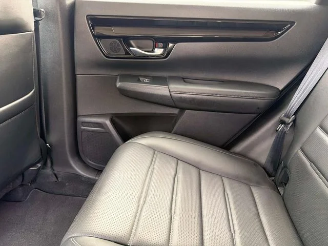 Used 2023 Silver Honda EX-L image 20