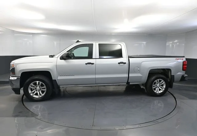 Used 2016 Silver Chevrolet LS image 6