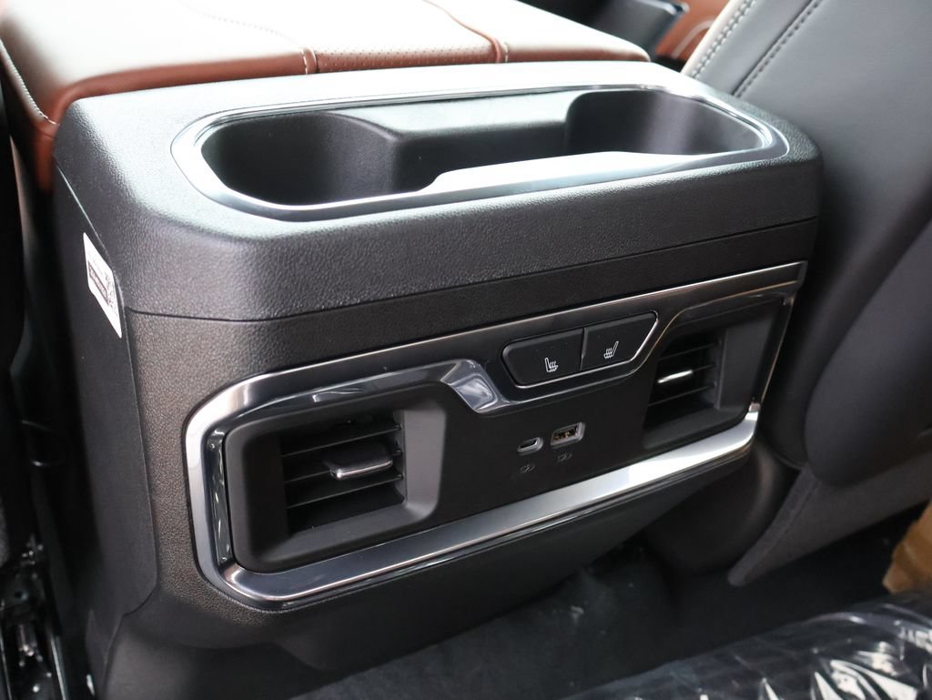 2026 GMC Sierra 2500HD Denali Ultimate - Photo 16