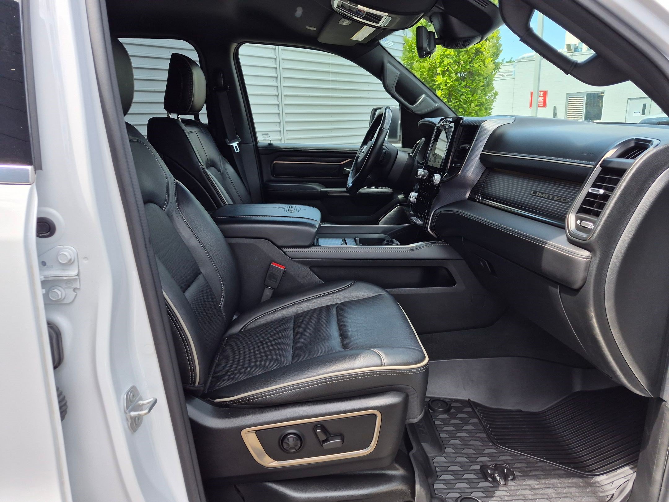 Used 2021 Bright White Clearcoat Ram Limited image 30