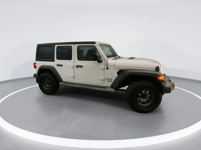 Used 2020 White Jeep Unlimited Sport S image 3