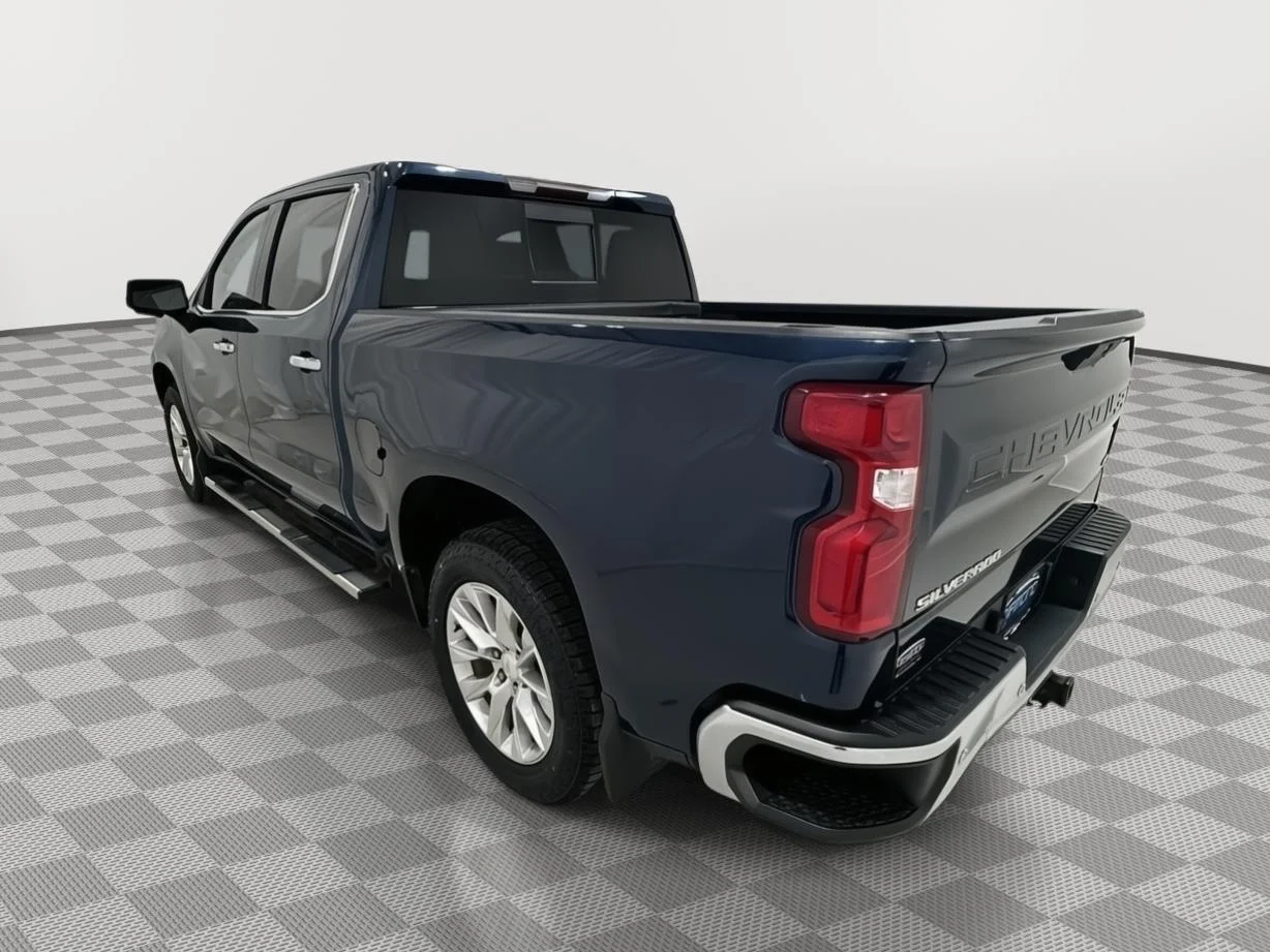 Used 2021 NORTHSKY BLUE METALLIC Chevrolet LTZ image 3