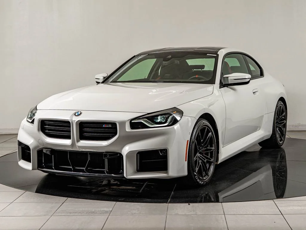 Used 2025 Alpine White BMW  image 1