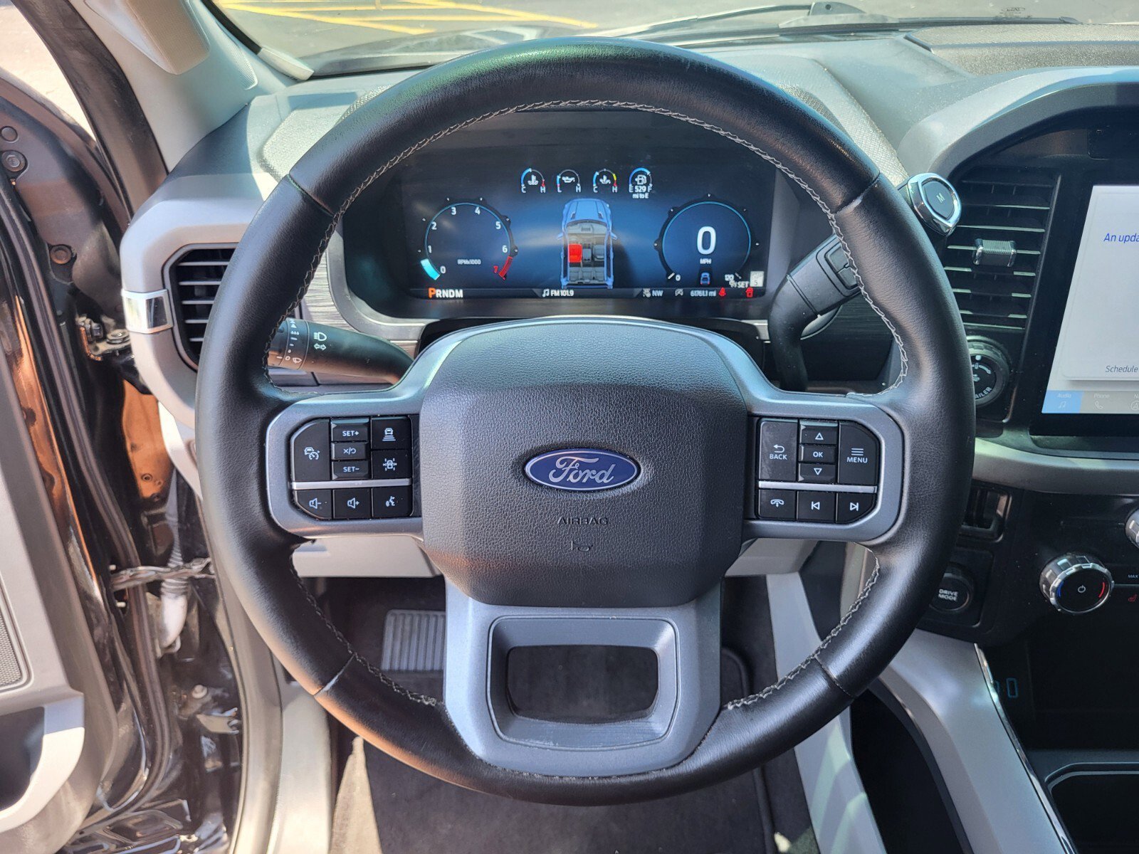Used 2024 Black Ford XLT image 26