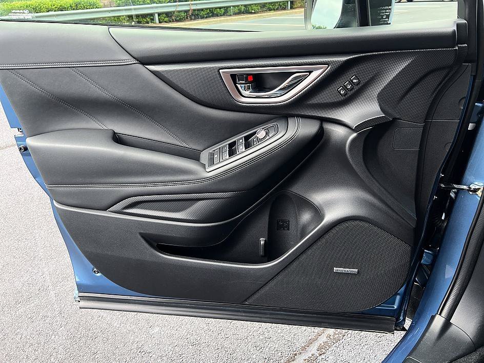 Used 2022 Horizon Blue Pearl Subaru Touring image 9
