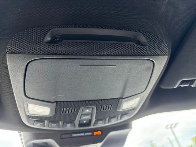 Used 2023 White Ford Limited image 18