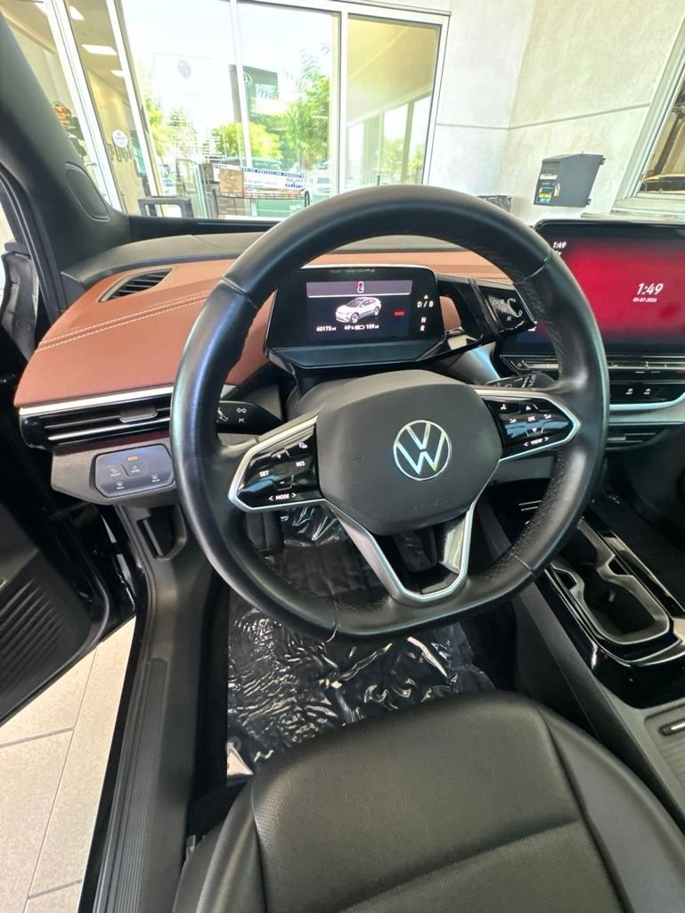 Certified Used 2022 Black Volkswagen Pro S image 14