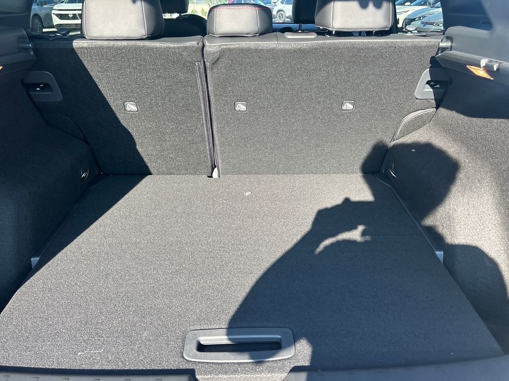 New 2026 Nissan Kicks SR 4D Sport Utility