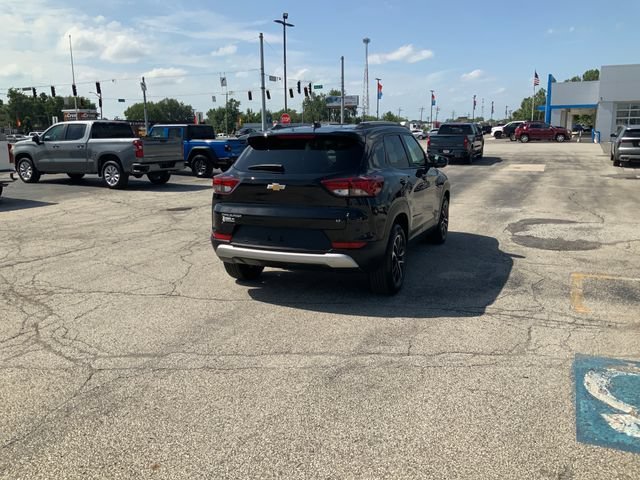 Used 2024 Mosaic Black Metallic Chevrolet LT image 7
