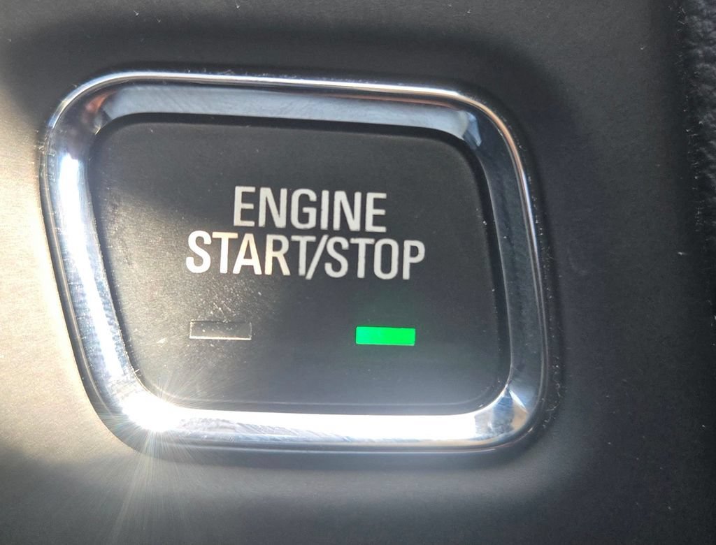 2023 GMC Acadia Denali - Photo 29