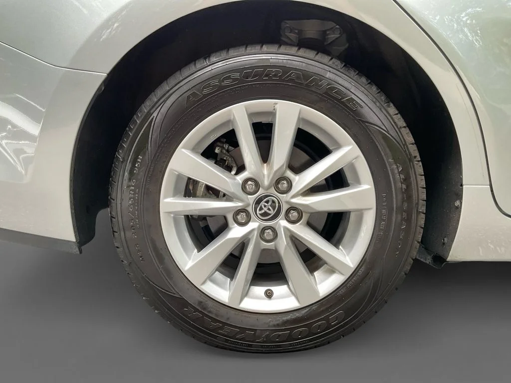 Used 2025 Silver Toyota LE image 10
