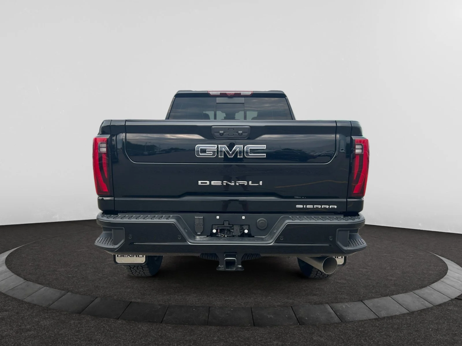 New 2026 Onyx Black GMC Denali Ultimate image 4