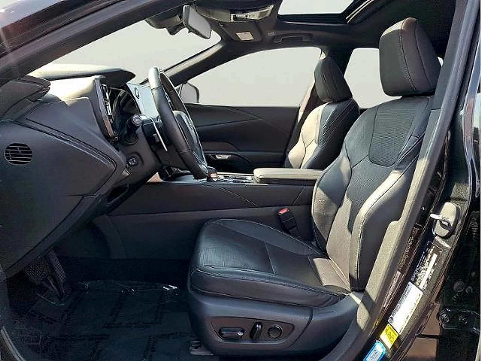 2023 Lexus RX 350 - Photo 14