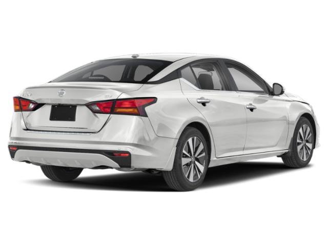 Used 2022 Pearl White Tricoat Nissan 2.5 SV image 2