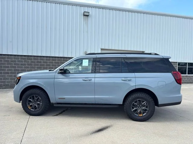 New 2026 Glacier Gray Metallic Tri-Coat Ford Tremor® image 10