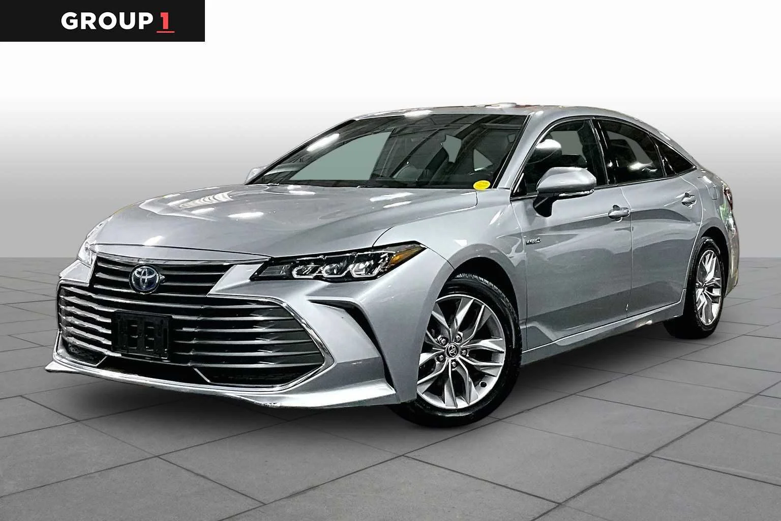 2020 Toyota Avalon XLE Hybrid's photo