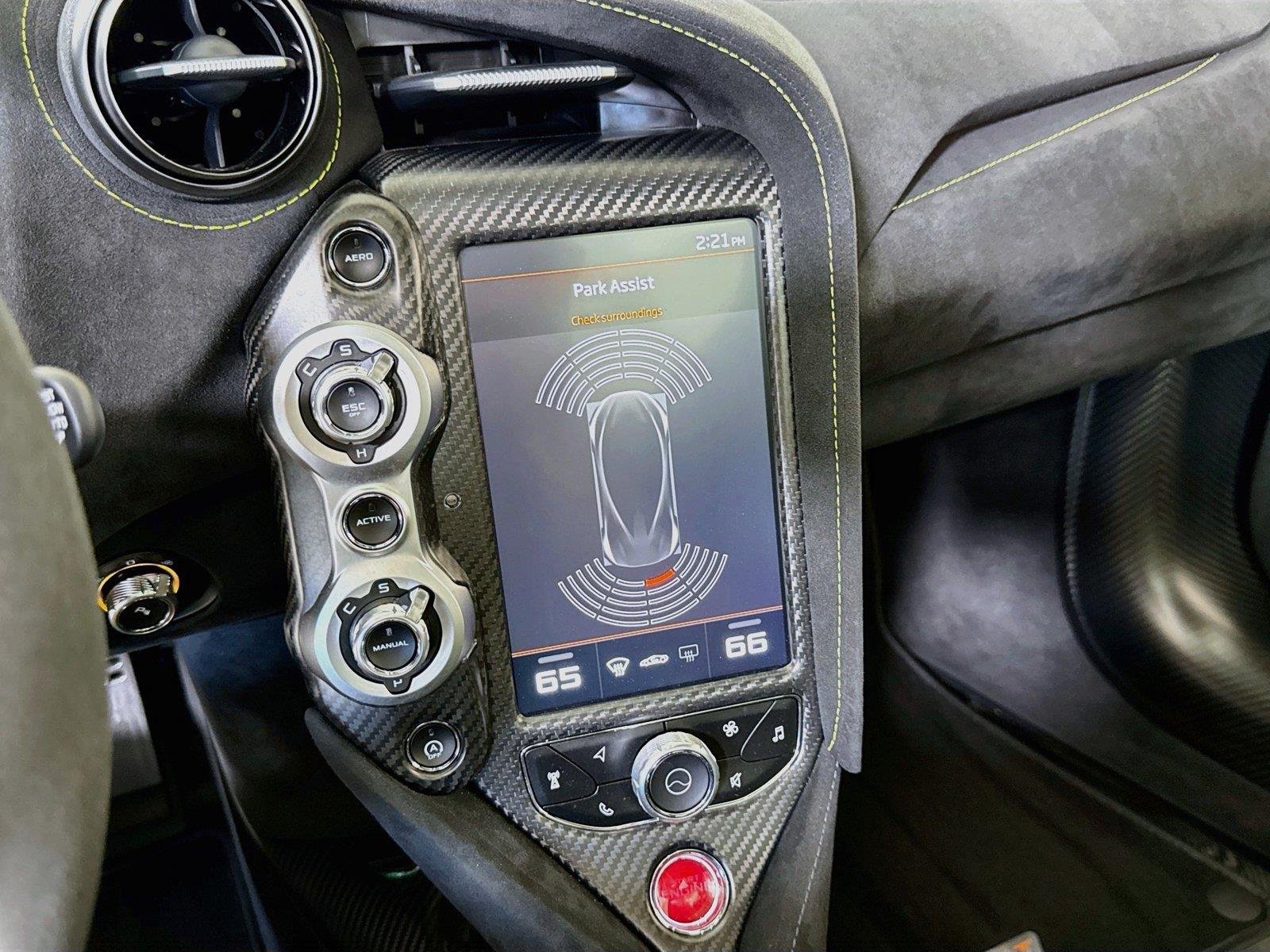 Used 2021 Lime Green McLaren Coupe image 19