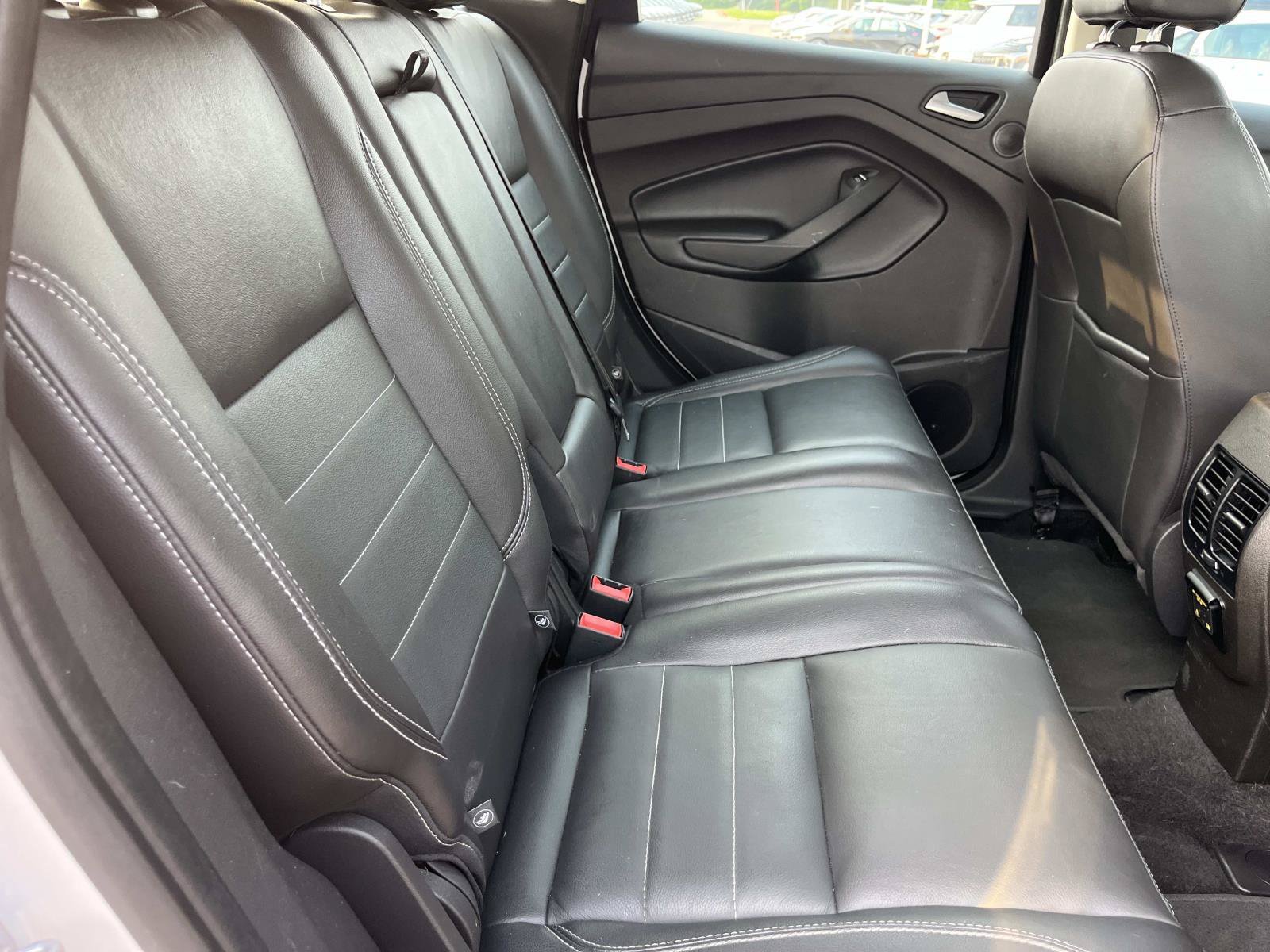 Used 2016 White Platinum Metallic Tri-Coat Ford SEL image 20
