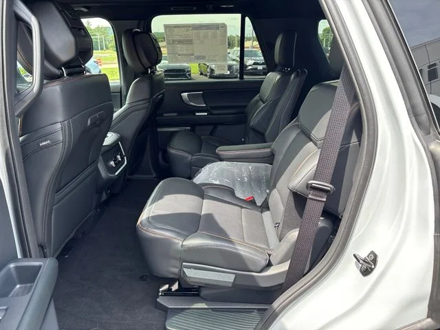2026 Ford Expedition Tremor - Photo 17