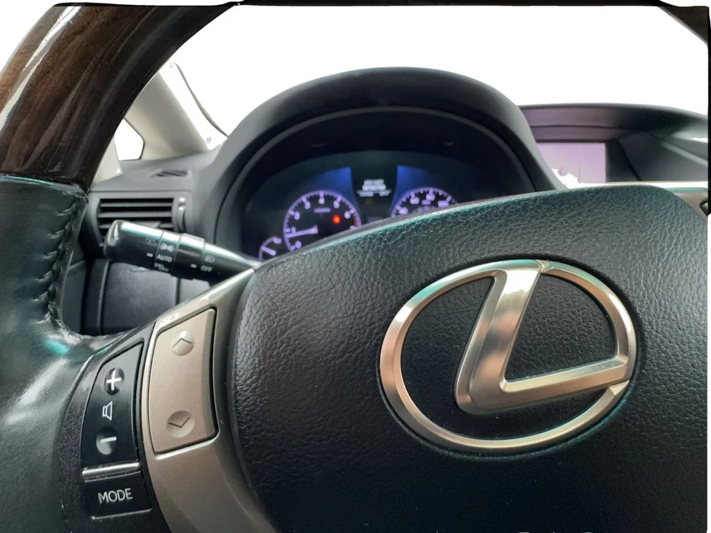 Used 2015 Beige Lexus 350 image 45