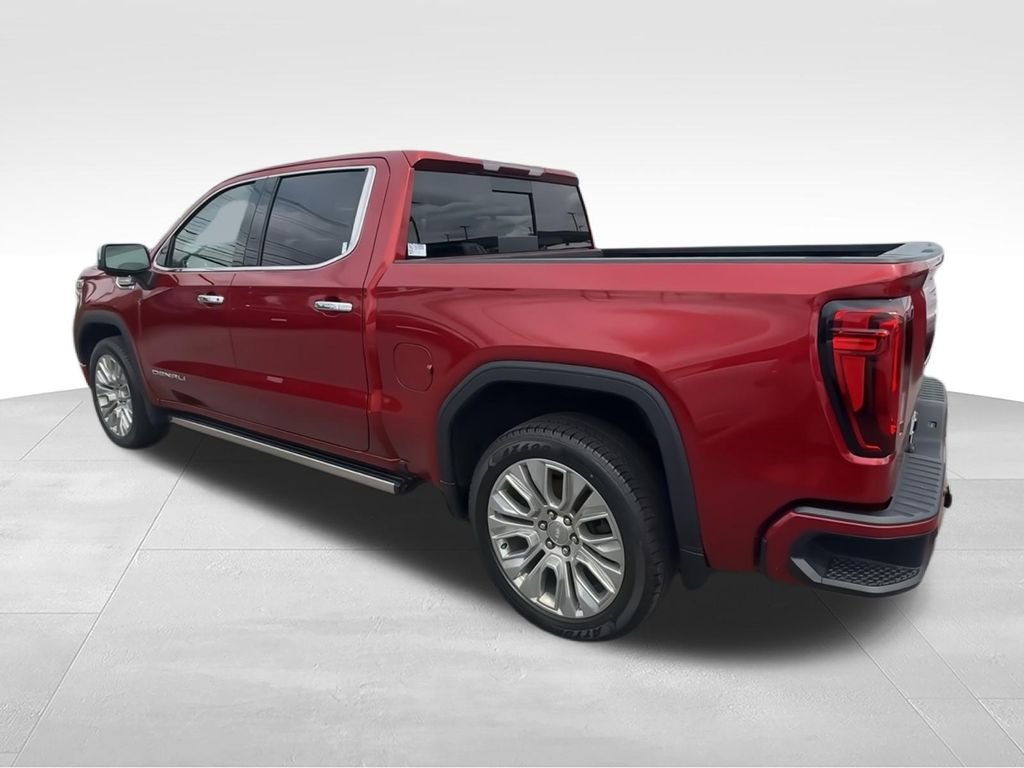 Used 2022 Red GMC Denali image 6