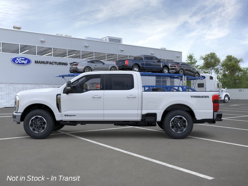 New 2026 Oxford White Ford F-250® XLT image 3