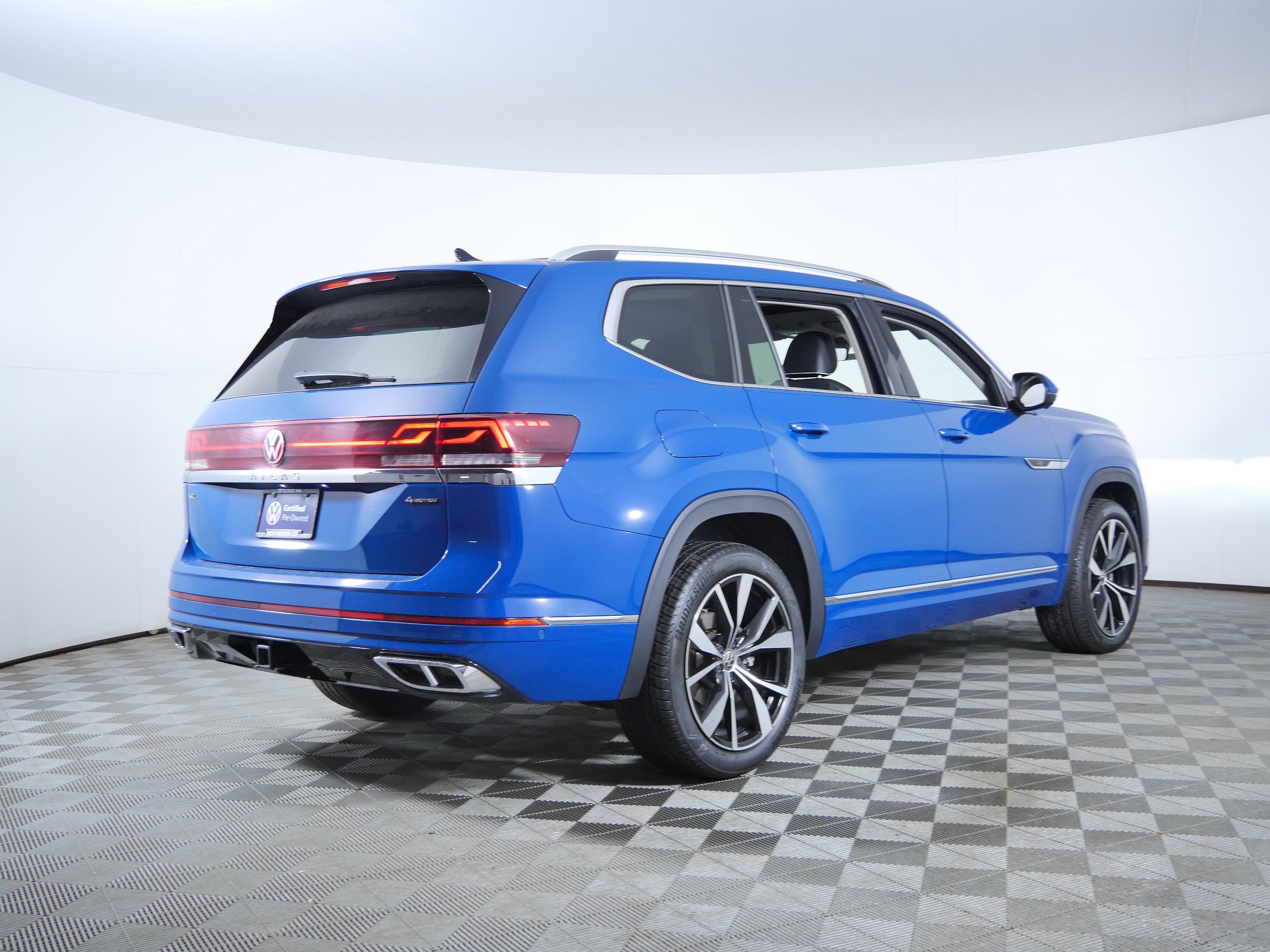 Used 2026 Mountain Lake Blue Metallic Volkswagen 2.0T SEL Premium R-Line image 7